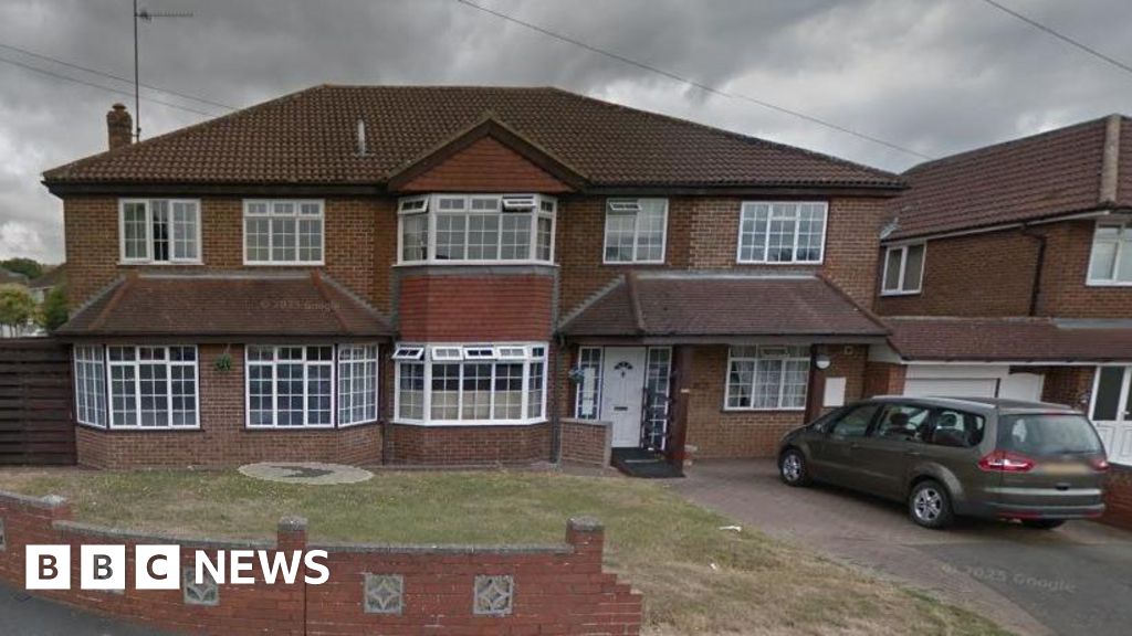 Luton care home residents at risk of scalding showers, says CQC